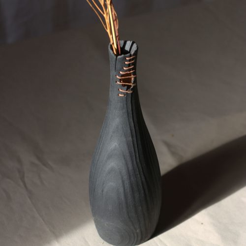 soliflore, bois, artisanat, tournage, vase, fabriquer en france, auvergne, pièce unique, art, décoration, fabriquer à la main, bois brulé, yakisugi